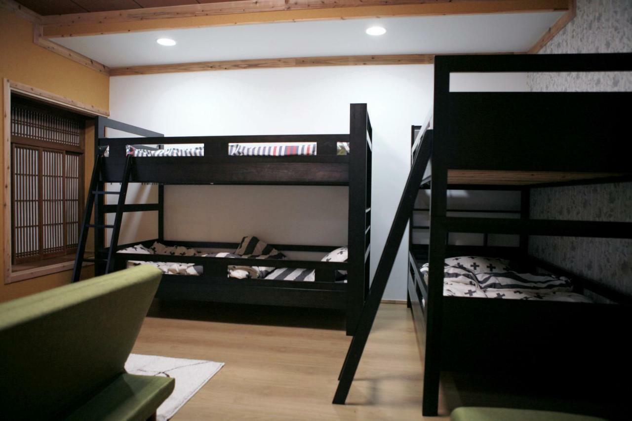 Maru House Hotell Osaka Exteriör bild